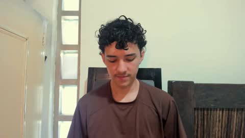 santi_twink19 online show from October 11, 9:18 pm