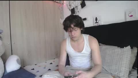 Santii online show from April 18, 2:41 pm