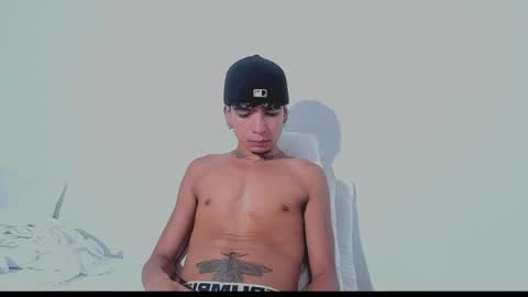 santy online show from February 26, 11:52 pm