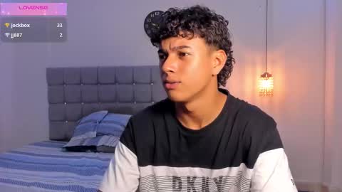 santy_stump online show from October 6, 9:32 pm