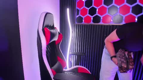 Santy  online show from June 28, 3:46 am