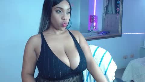 Saori Evans  online show from October 24, 5:08 am