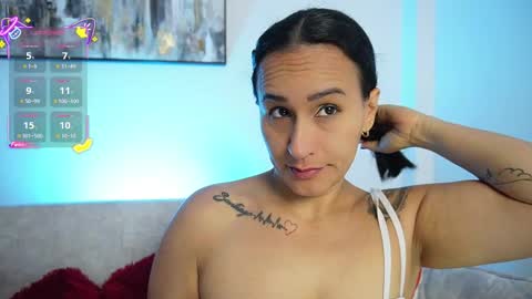   online show from October 18, 11:25 am