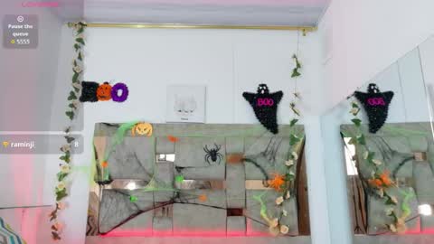 Sara  online show from October 22, 10:22 pm