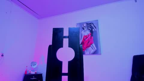       online show from October 25, 5:19 am