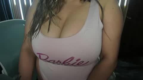 sarah  LIZCANO....... online show from May 15, 10:56 am