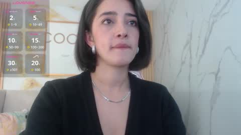 Sara  online show from October 24, 2:07 pm