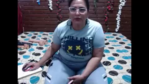 Sara love online show from March 12, 7:04 pm