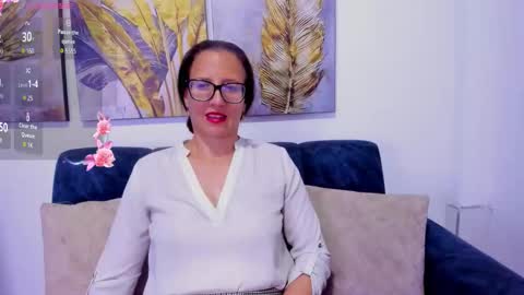 Sara   online show from December 20, 2:13 pm