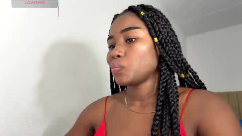 Sara online show from December 3, 1:04 am