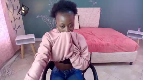 S A R A online show from February 13, 12:32 pm