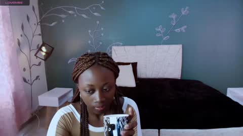 S A R A online show from February 22, 12:40 pm