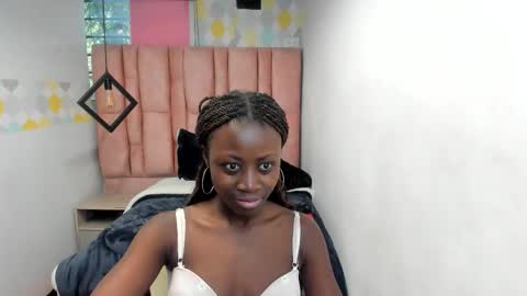 S A R A online show from October 1, 12:59 pm