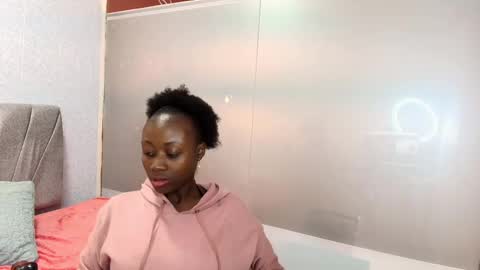 S A R A online show from February 17, 10:49 pm