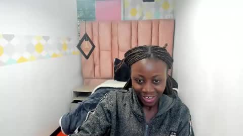 S A R A online show from September 29, 12:26 pm