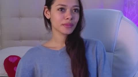 sara  online show from October 6, 4:08 am