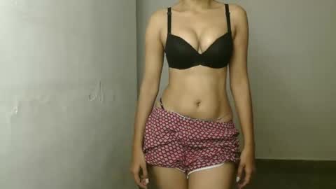 sara online show from October 13, 2:57 am