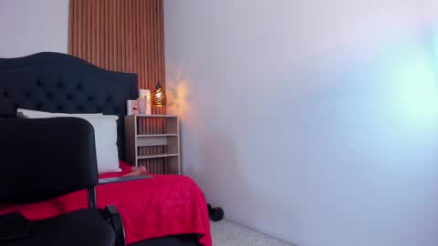  -  online show from September 29, 12:37 pm