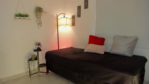 sara_sweett9 online show from November 14, 8:33 pm