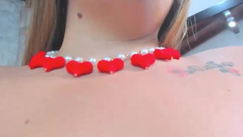  Sara Thompson  online show from February 11, 12:53 pm