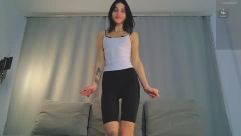 Call me Sara online show from October 26, 6:36 am