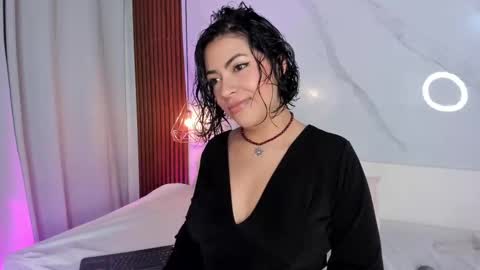 sara_zc online show from September 25, 12:12 pm