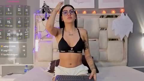 sara online show from October 3, 3:37 am