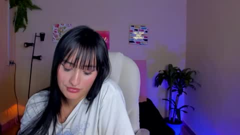 Snapshot of saraa_ramirez chatting on February 13, 8:45 pm Sarah Ramirez online show from February 13, 8:45 pm