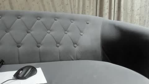 Queen Ssaraah online show from March 3, 8:16 pm