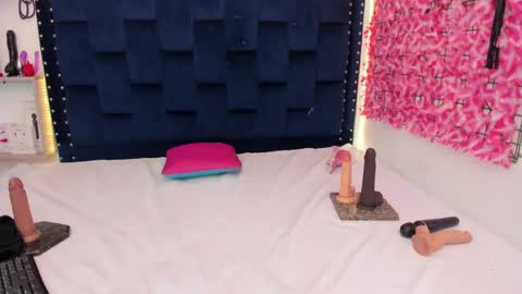 SARAHGIL online show from September 25, 3:02 am