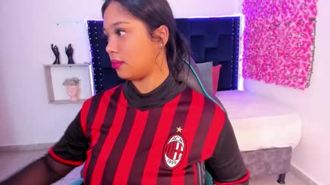 SARAHGIL online show from October 23, 9:48 pm