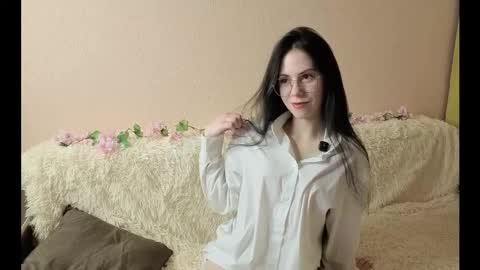 Amelia online show from September 30, 5:45 pm