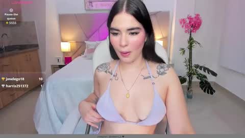 saracruz online show from March 28, 2:57 am