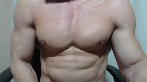 saradorj92 online show from April 6, 1:14 am