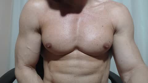 saradorj92 online show from April 6, 4:46 am