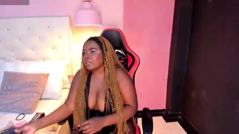 saradunss online show from November 7, 10:45 pm