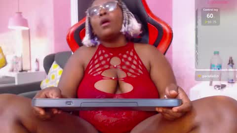 saradunss online show from October 2, 8:29 pm