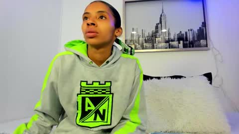 sarah_ashbourne online show from October 6, 12:23 pm