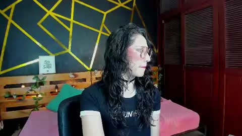 Sarah online show from July 2, 1:49 pm