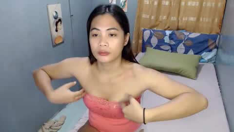 Love - Dont forget to follow and thumbs up. online show from October 23, 11:38 pm