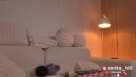       online show from October 21, 2:38 am