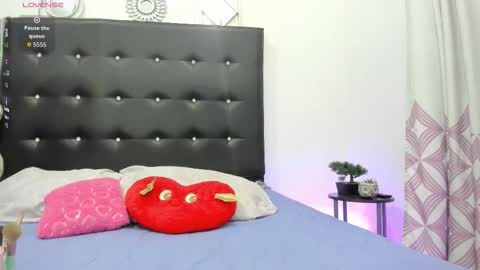 sarah_lowee online show from September 16, 6:33 pm