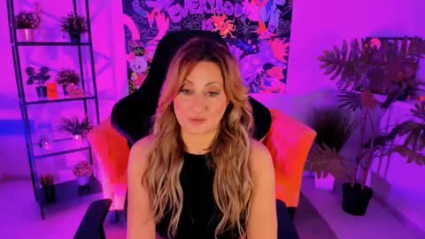 Divine Sarah NONUDE model online show from January 23, 2:28 pm