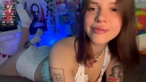 Sarah online show from May 2, 1:44 am