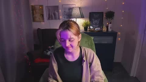 Sarah online show from May 30, 10:19 pm