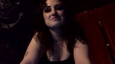 sarahsweetie17 online show from October 15, 4:16 am