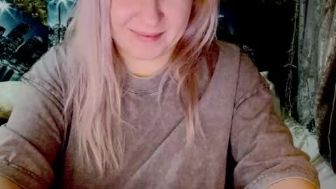Sara online show from December 28, 8:36 pm