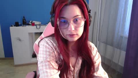 Sara online show from April 7, 9:00 am