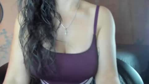 saramilf_69 online show from October 17, 3:05 pm