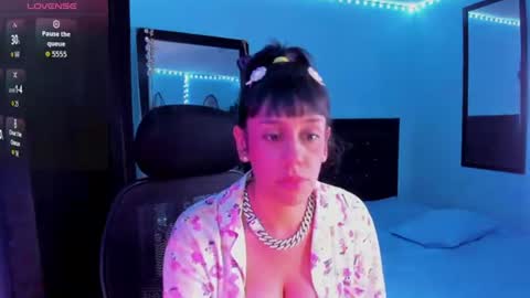 Sara  online show from July 21, 7:21 am